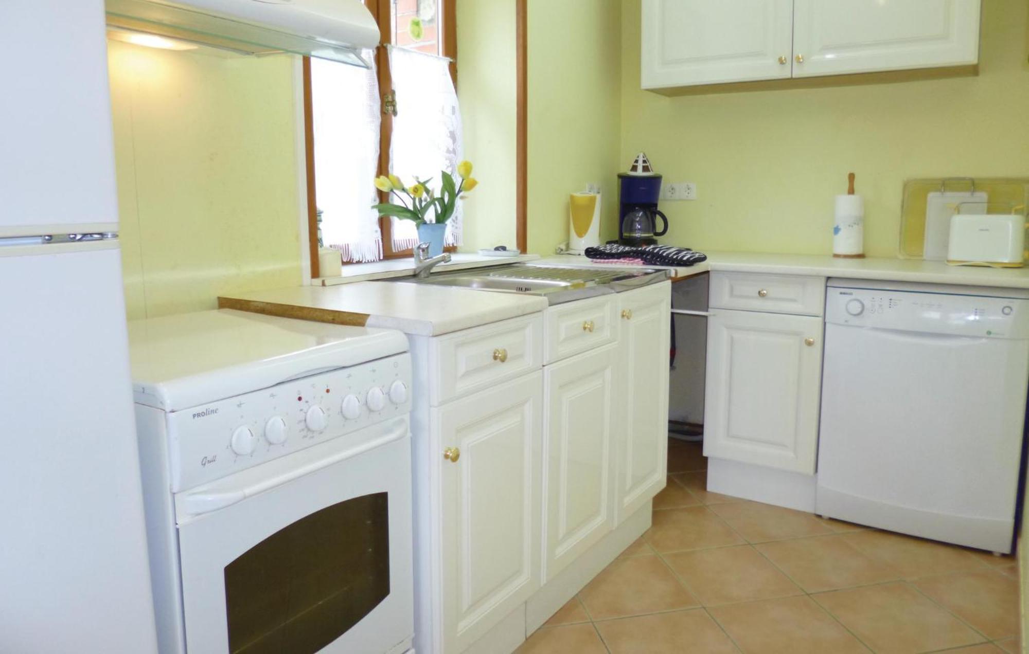 3 Bedroom Cozy Home In Brucheville Carentan-les-Marais Bagian luar foto