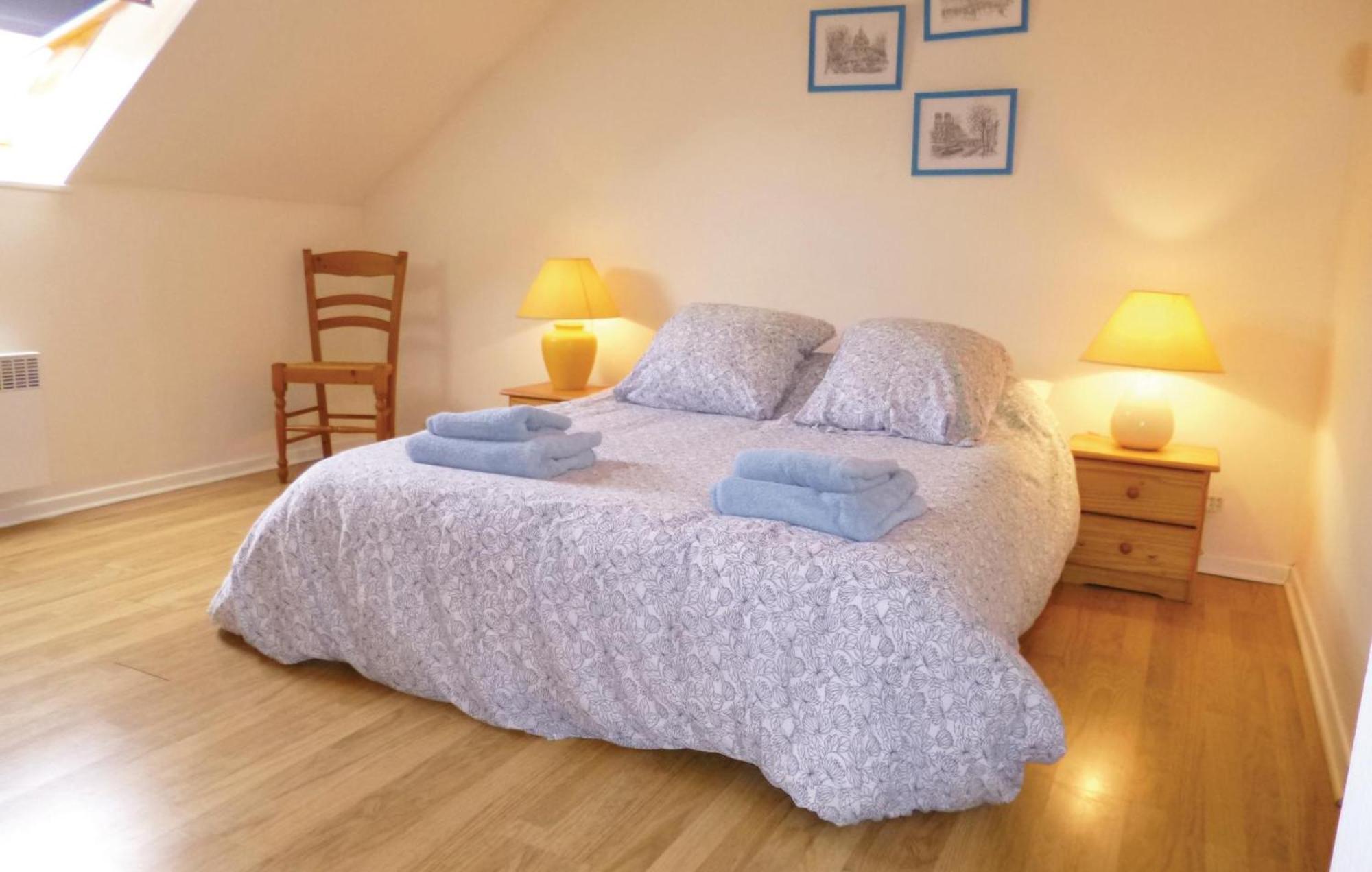 3 Bedroom Cozy Home In Brucheville Carentan-les-Marais Bagian luar foto