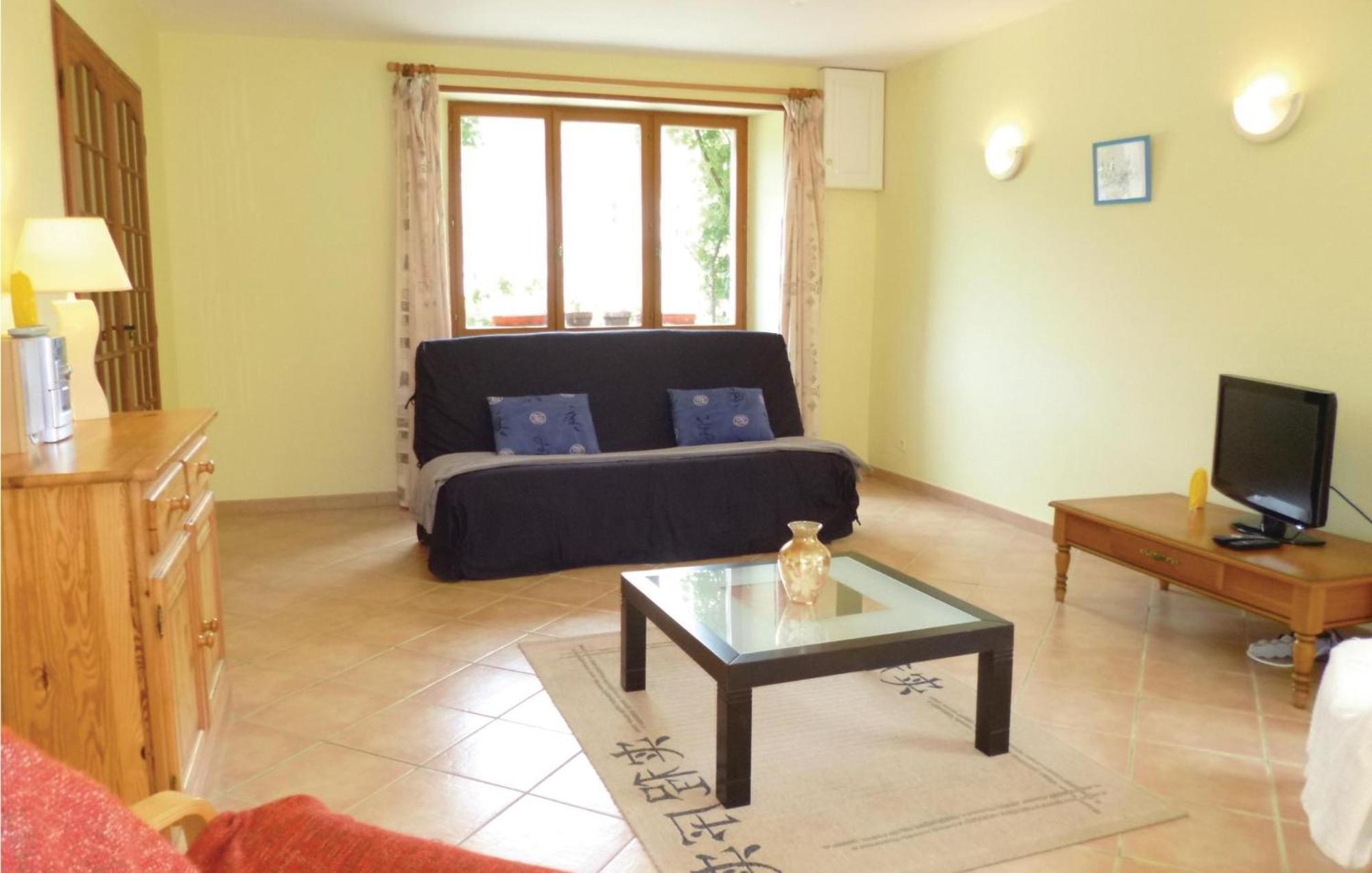 3 Bedroom Cozy Home In Brucheville Carentan-les-Marais Bagian luar foto