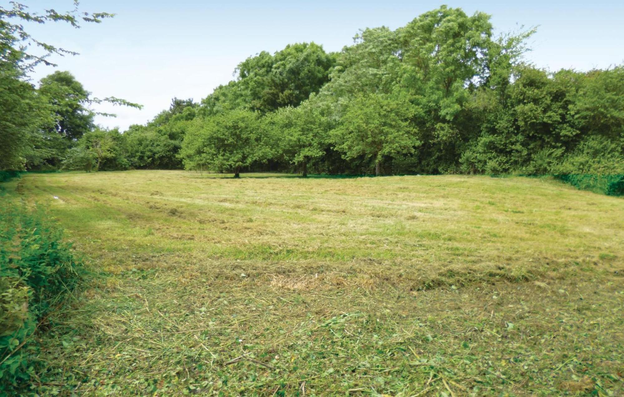 3 Bedroom Cozy Home In Brucheville Carentan-les-Marais Bagian luar foto